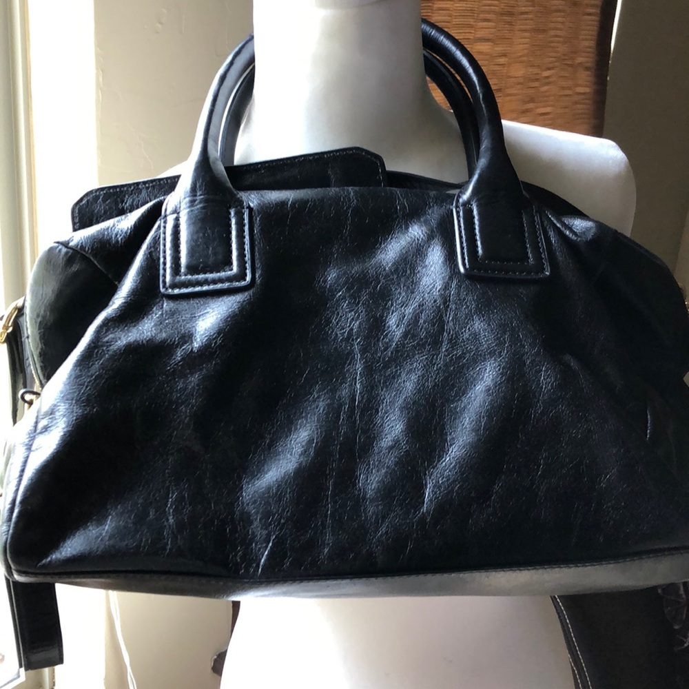 Tory Burch Shiny Soft Leather bag w/ should strap - Picture 2 of 8